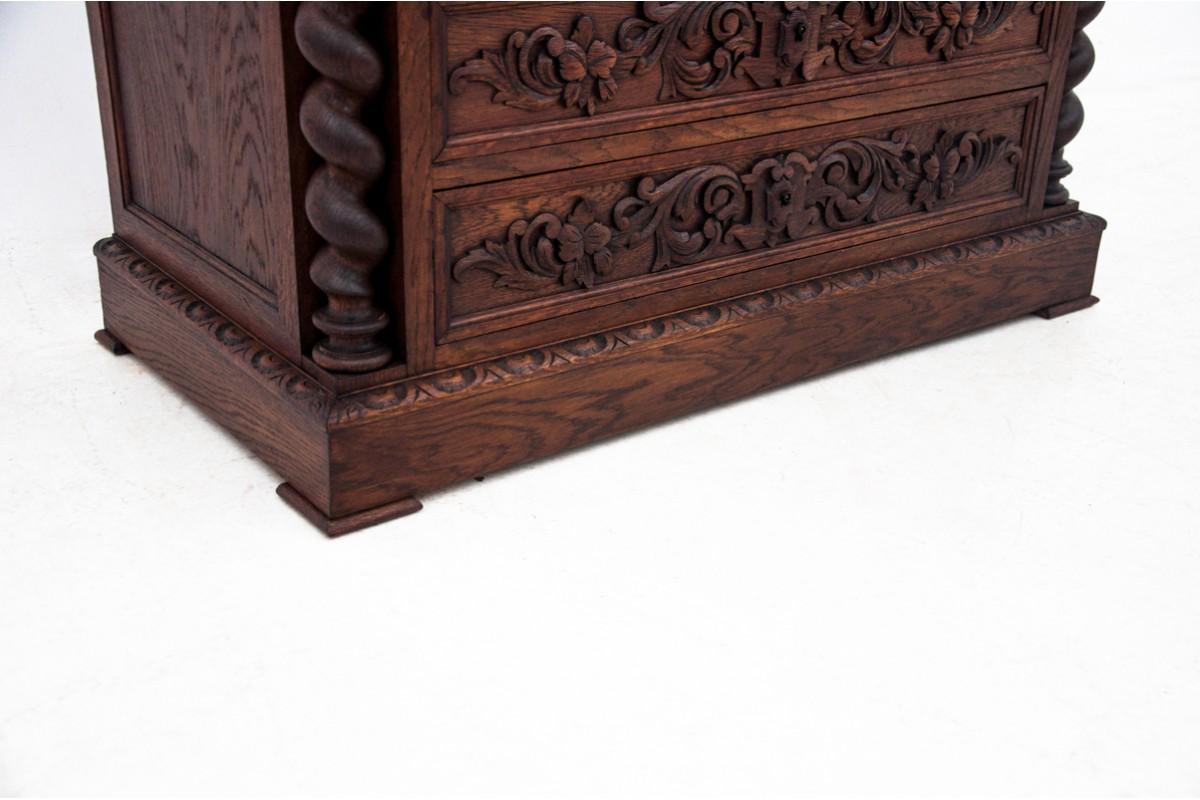 Commode ancienne, France, vers 1885. en vente 5
