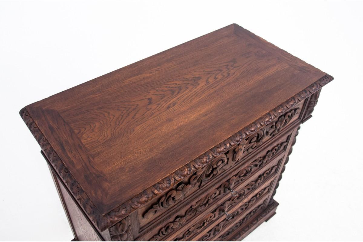 Commode ancienne, France, vers 1885. en vente 1