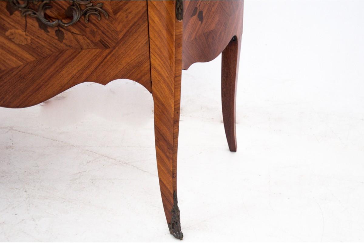 Chest of drawers with intarsia and marble top, France, circa 1880. For Sale 5