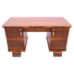 Art Deco desk from the 1940s, Poland. After renovation.