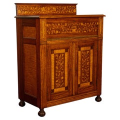 Antico mobile olandese del XIX secolo con intarsi floreali in legno di noce, 1860