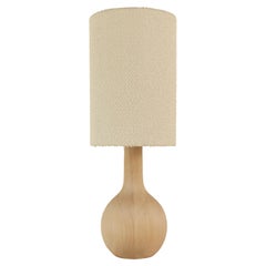 Lámpara Yin Fringe escultural minimalista  arce rocoso, pantalla de rafia blanca de Wende Reid