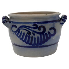 German Stoneware 5 Liter Crock, late 19th Century.