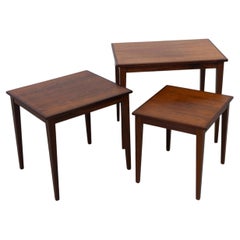 Dänisches modernes Set aus Palisanderholz-Stapeltischen, 1960er-Jahre.