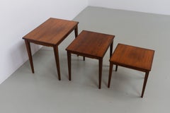 Dänisches modernes Set aus Palisanderholz-Stapeltischen, 1960er-Jahre.