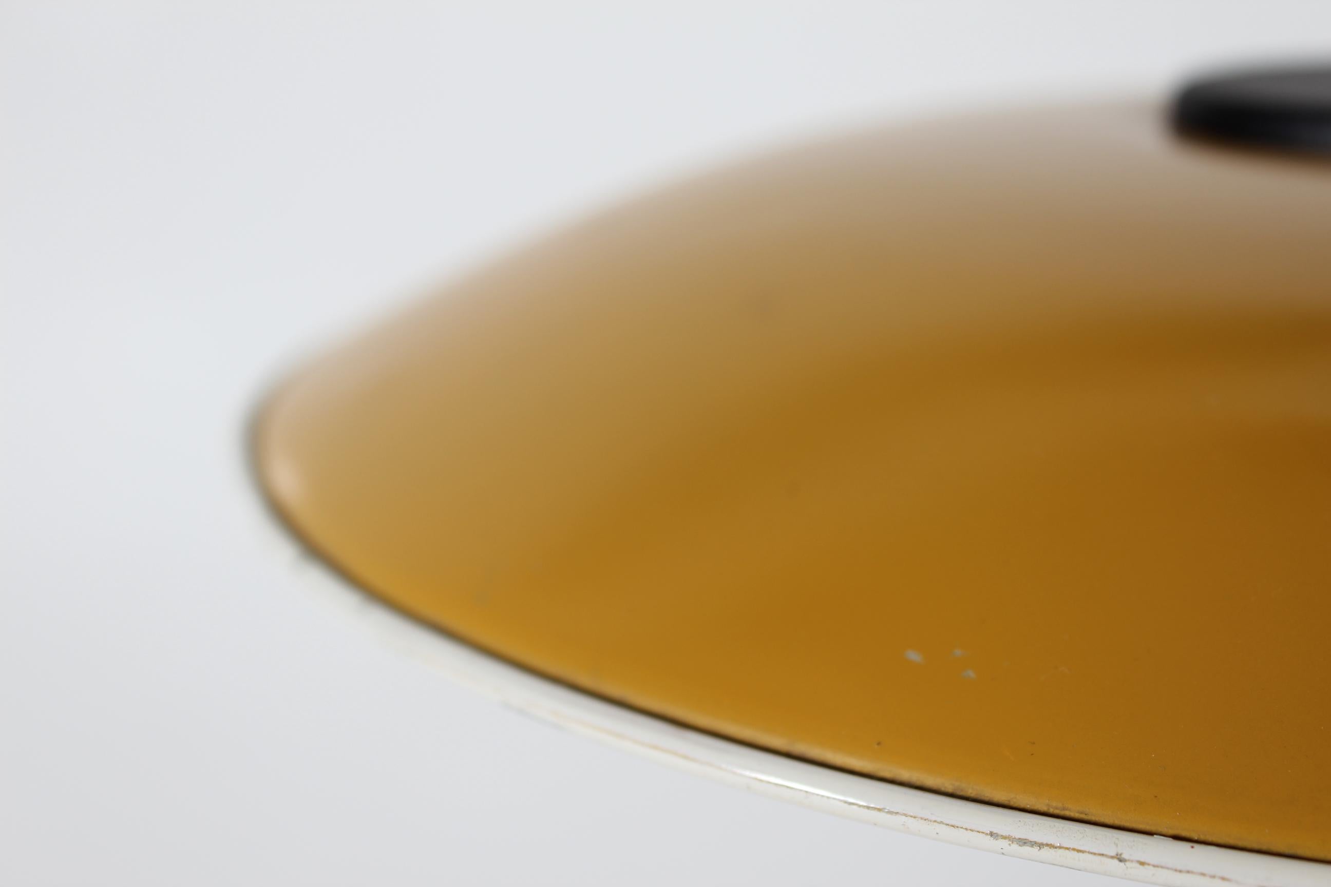 Danois Lampe de table Poul Henningsen Art Deco PH PH 3½-2 Verre + abat-jour jaune chaud années 1930 en vente