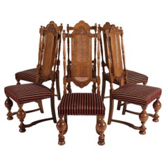 Set aus 6 handgefertigten Esszimmerstühlen im dänischen Renaissancestil aus massiver Eiche, 1930er Jahre