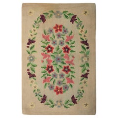 Mid 20th Century American Hooked Rug ( 3'10" x 5'8" - 117 x 173 )