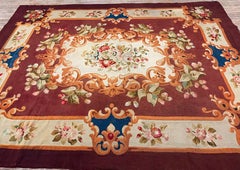 Tappeto antico in lana a trama piatta, stile Aubusson europeo, con motivo floreale classico, color beige, degli anni ’40 dell’Ottocento