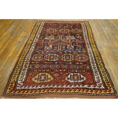 Antiker kleiner geknüpfter Wollteppich aus Quchan (Kurden) mit geometrischem Stammesmuster, rot, aus den 1890er Jahren