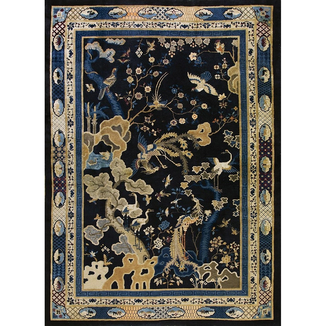 Tappeto d'epoca degli anni '20, blu navy, in stile Art Déco, con motivo classico di un giardino cinese, formato "Peking Room" in vendita