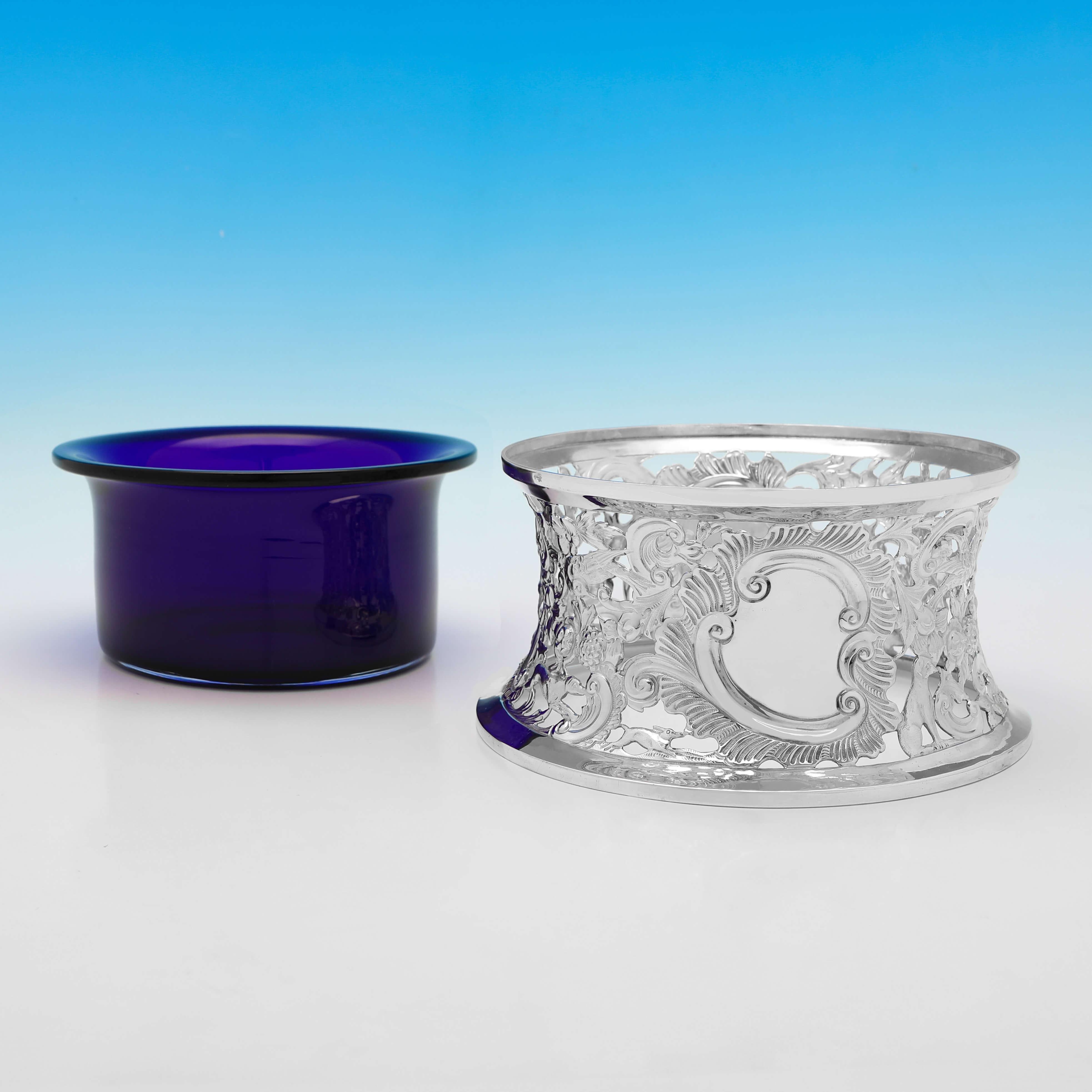 Vittoriano Antico anello da tavola irlandese vittoriano in argento sterling di Dublino, 1895 in vendita