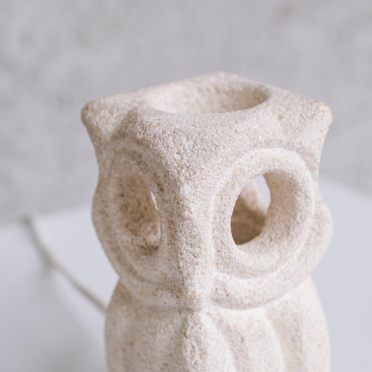 Lampe de table française « Petite Chouette » en grès, par Albert Tormos