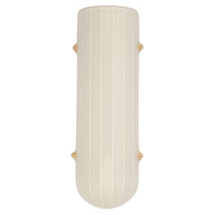 Selene Streamline Moderne inspirierte Wandleuchter aus geblasenem Quarzglas und Messing