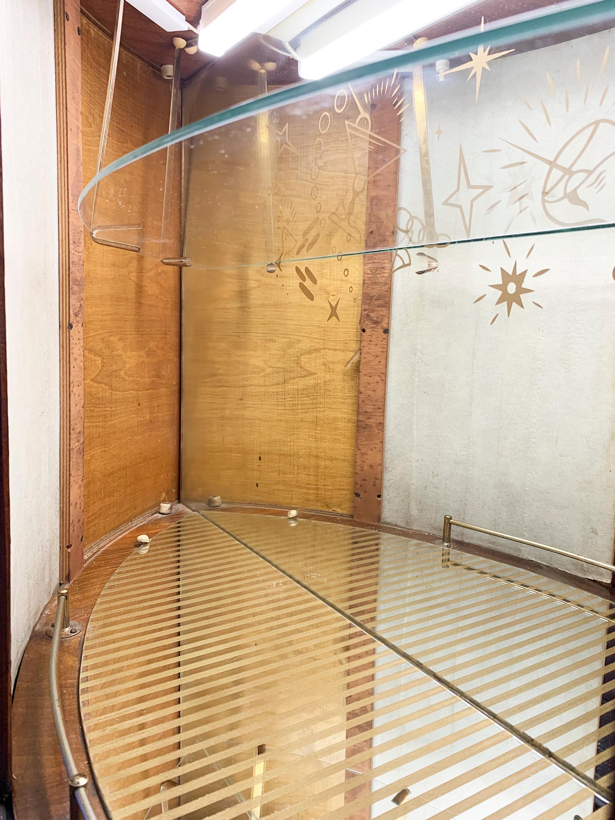 Art Deco Dry Bar Cabinet, circa 1930's In Good Condition For Sale In Beirut, LB