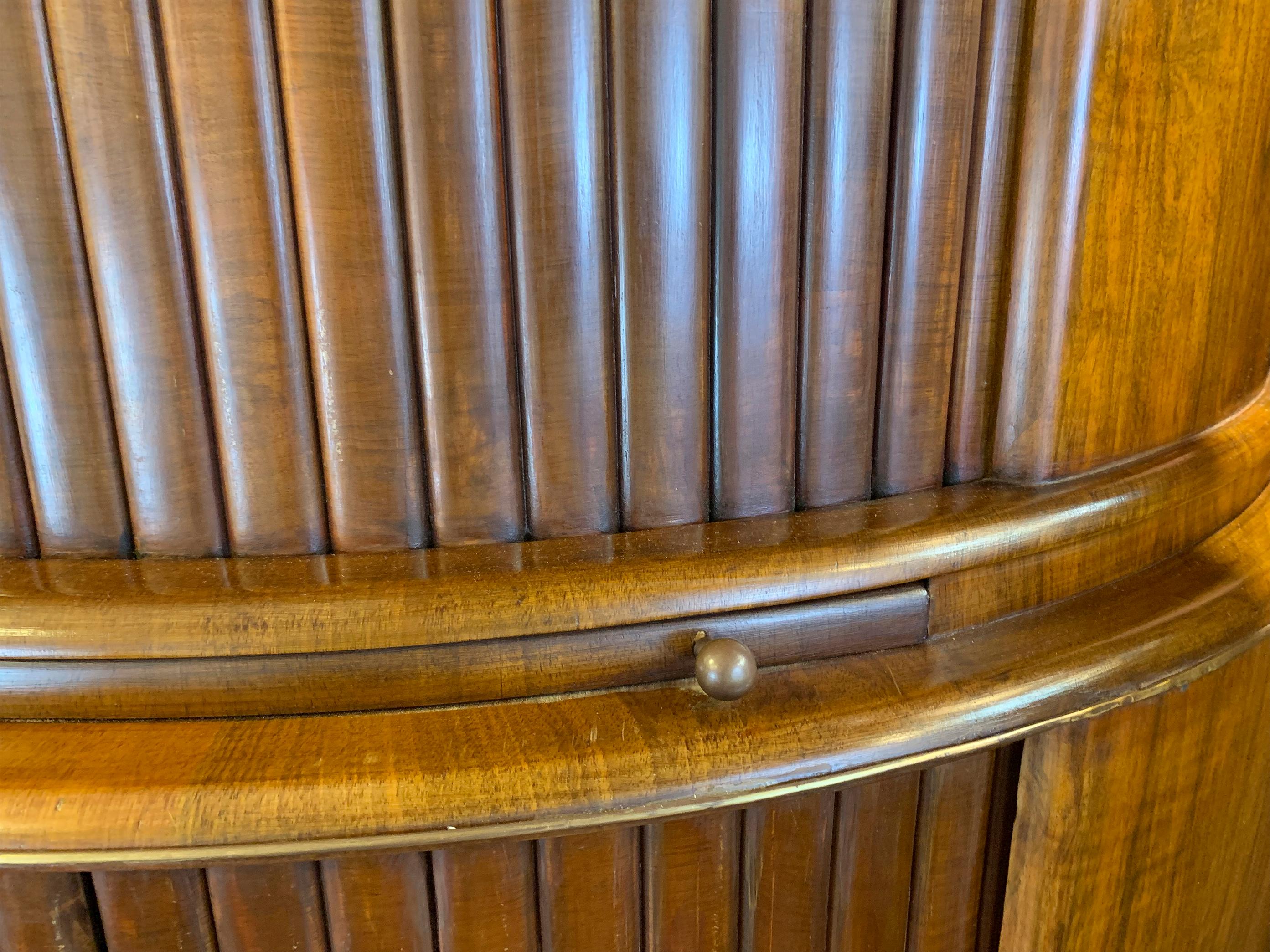 Art Deco Dry Bar Cabinet, circa 1930's For Sale 5