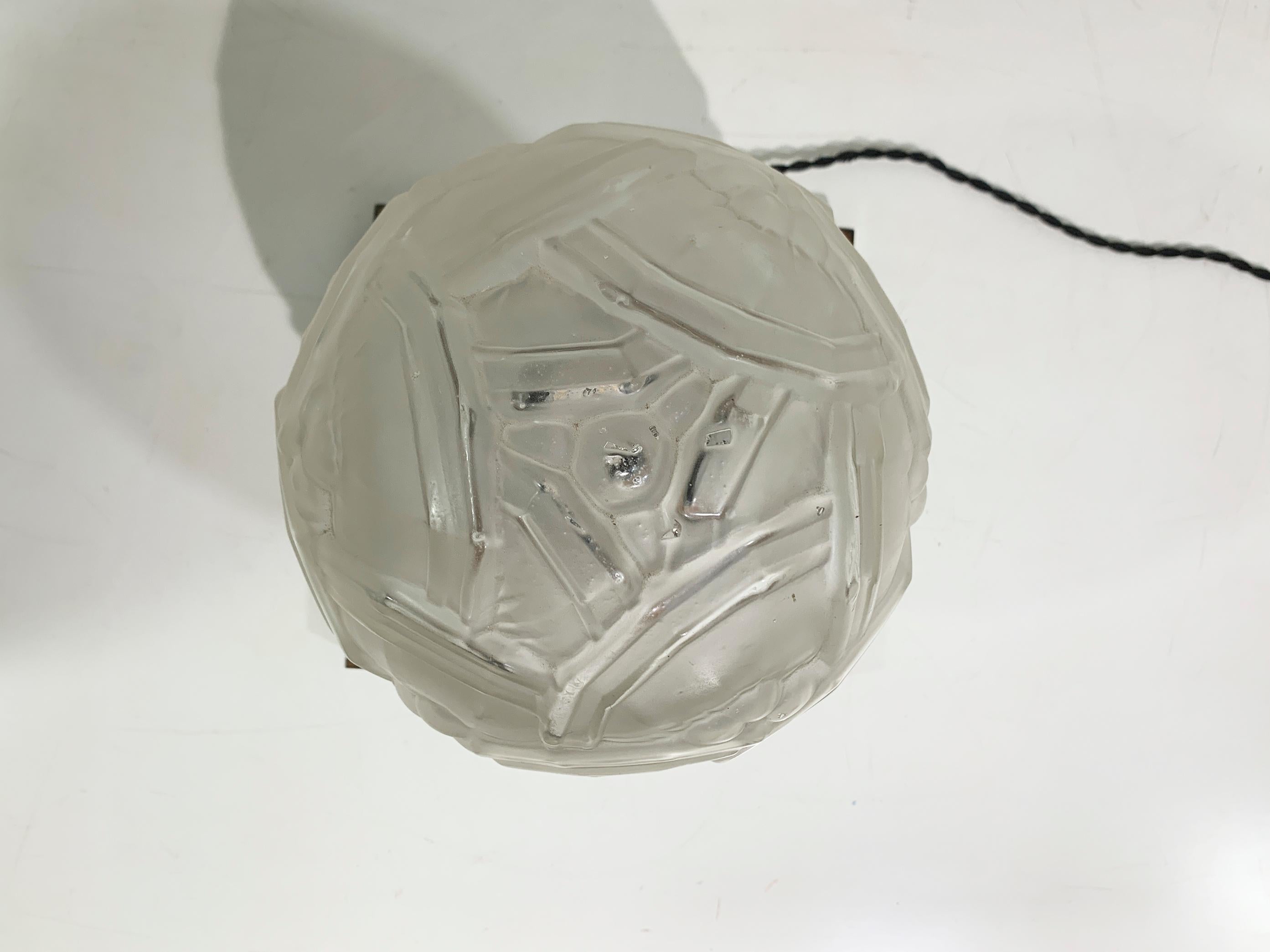 Mid 20th Century French Art Deco Table Lamp/ Globe, Circa 1930 For Sale 2