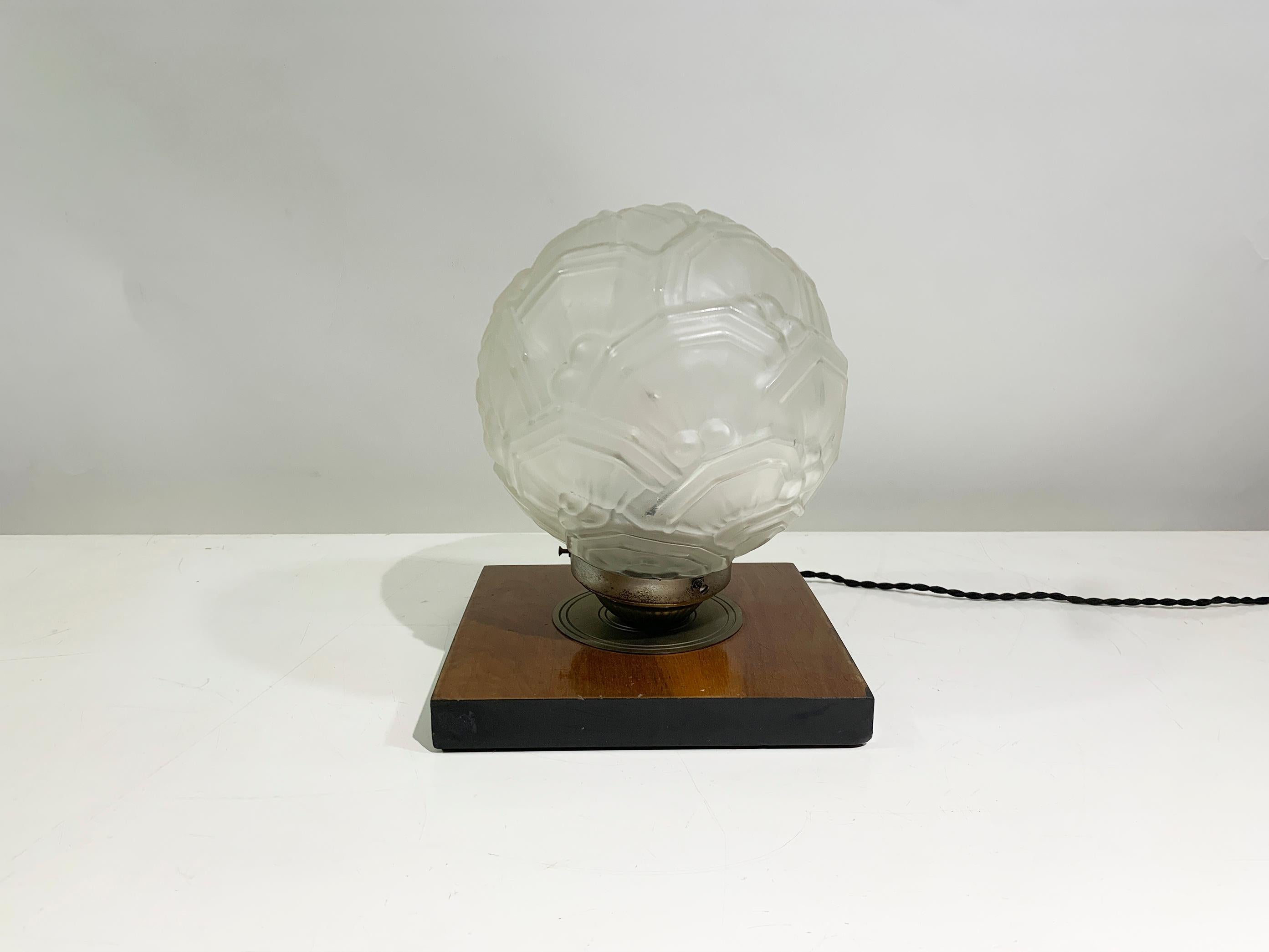 Mid 20th Century French Art Deco Table Lamp/ Globe, Circa 1930 For Sale 1
