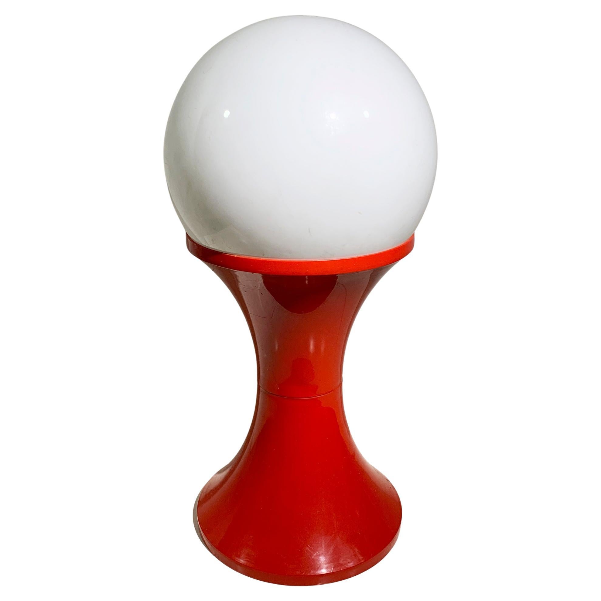 Late 20th Century Space Age Floor Lamp in Red and White Plastic, Circa 1970 For Sale