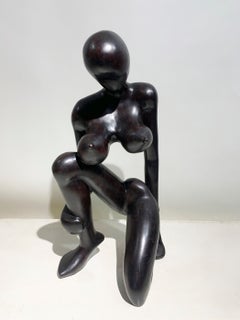 Scultura astratta raffigurante un nudo in legno nero africano (mpingo) della Tanzania, metà del secolo scorso, anni '60