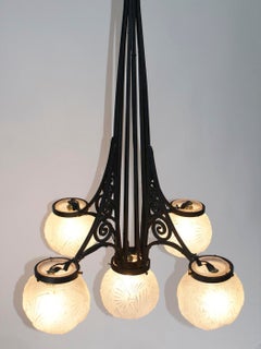 Lampadario Art Déco francese, ferro battuto / vetro, firmato "Muller Frères Luneville"