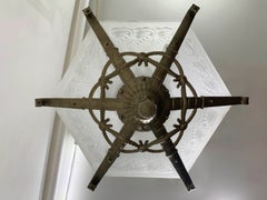 Lustre Art déco français en bronze et verre dépoli, signé Muller Frères Lunéville