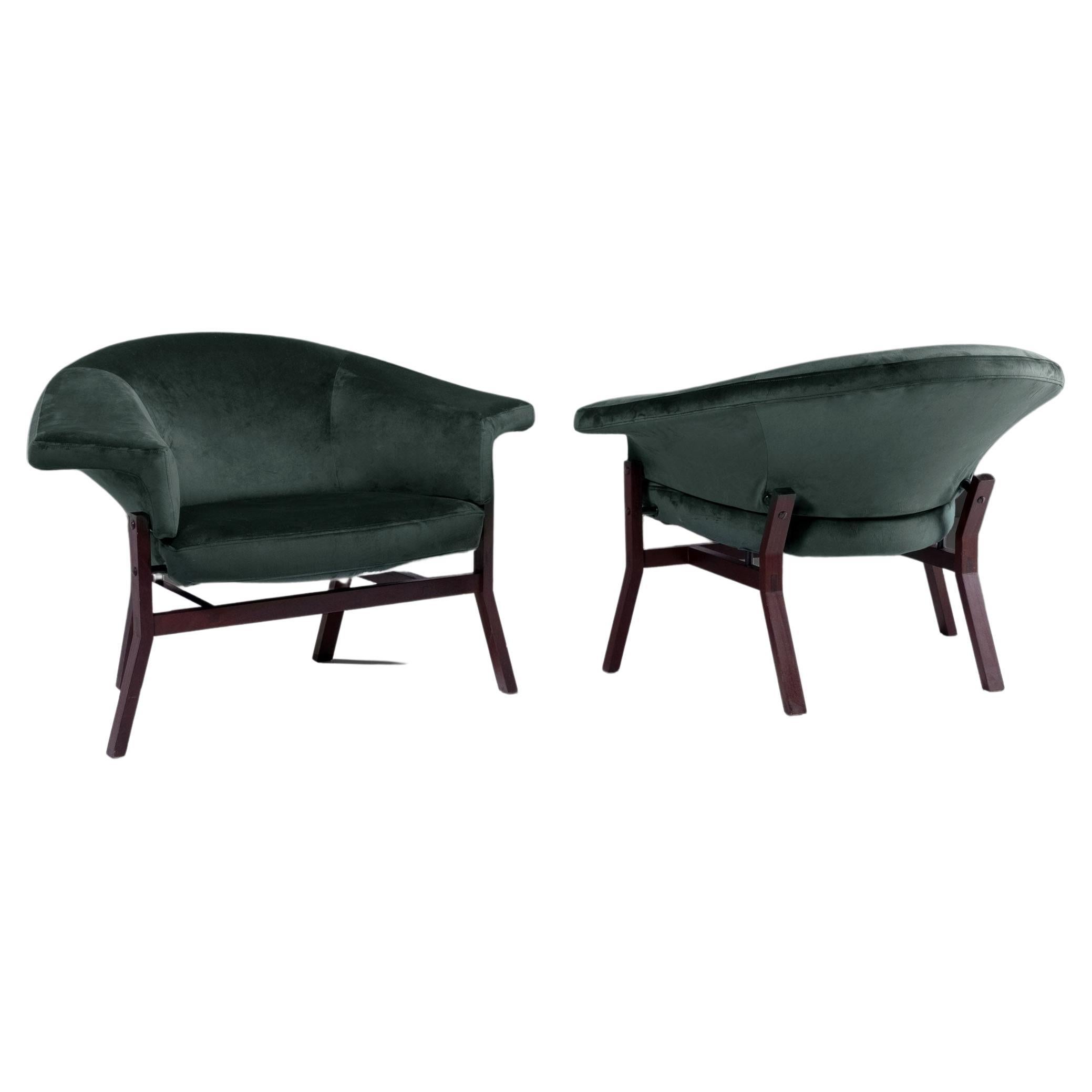 Paar Sessel aus Holz und Stoff im Stil von Gianfranco Frattini, 1950er Jahre