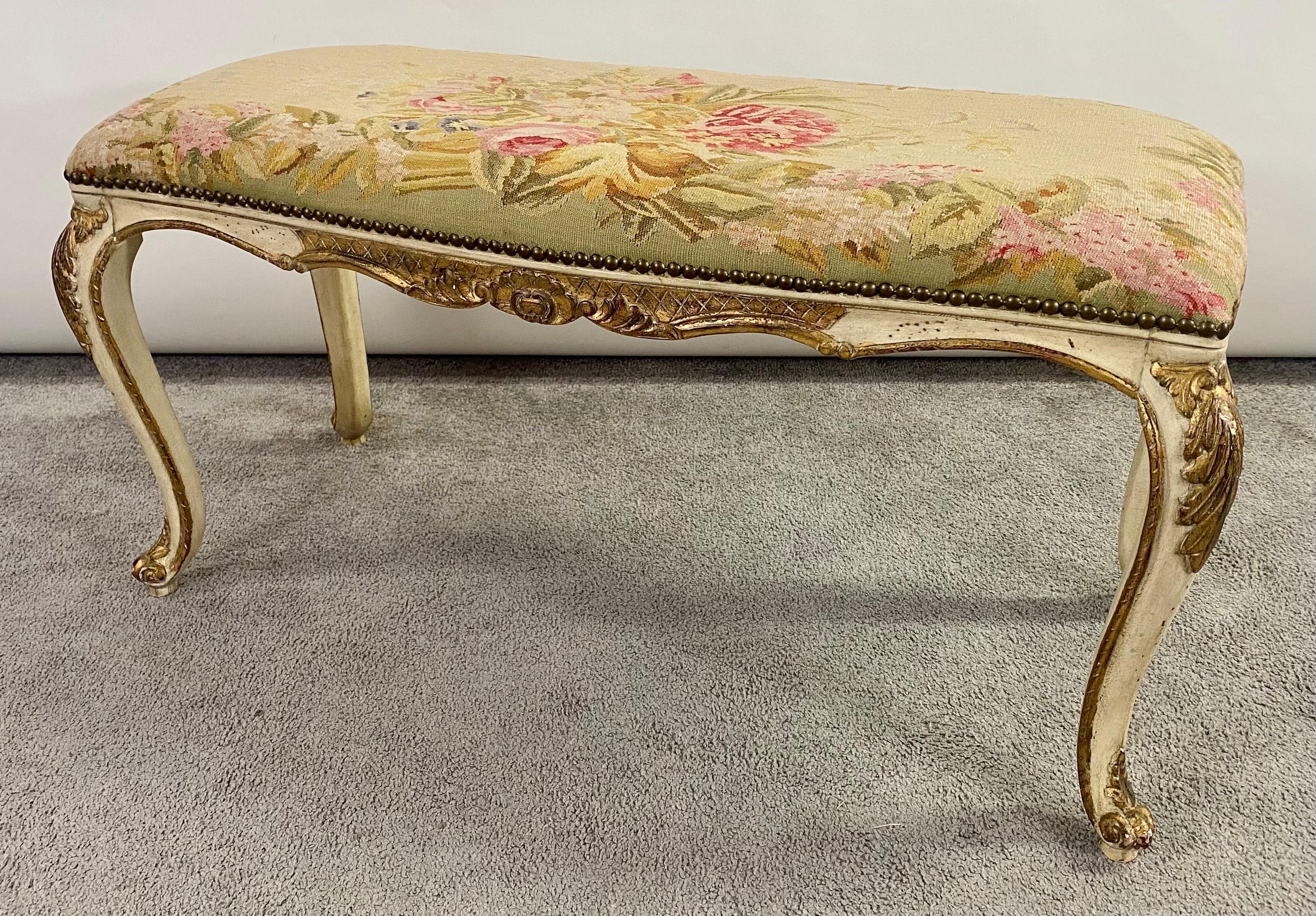 Louis XV Style Needlepoint Bench In Good Condition In Plainview, NY