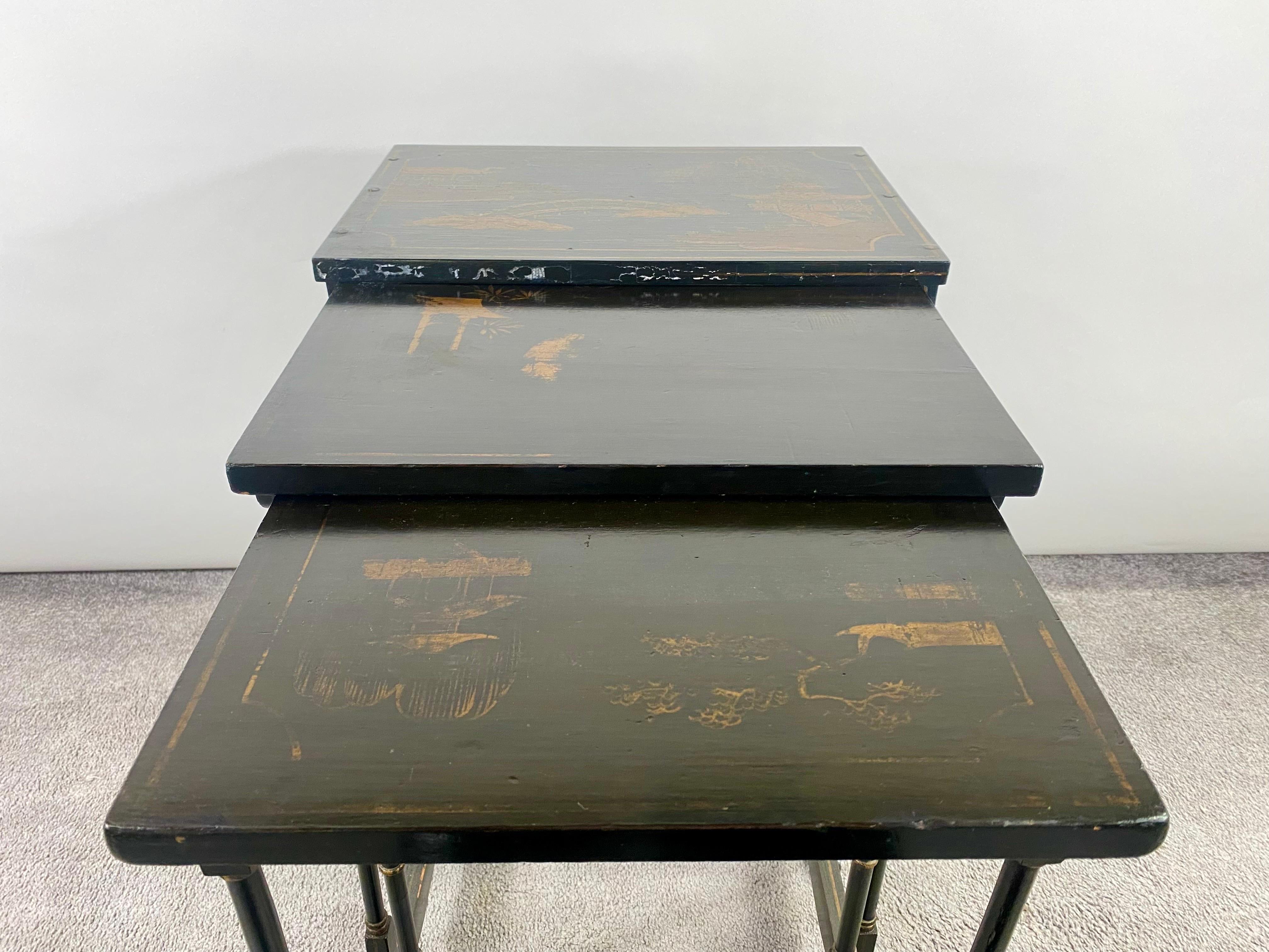 Early 20th Century Chinoiserie Black Lacquered Japanned Nesting Tables, Set of 3 For Sale 4