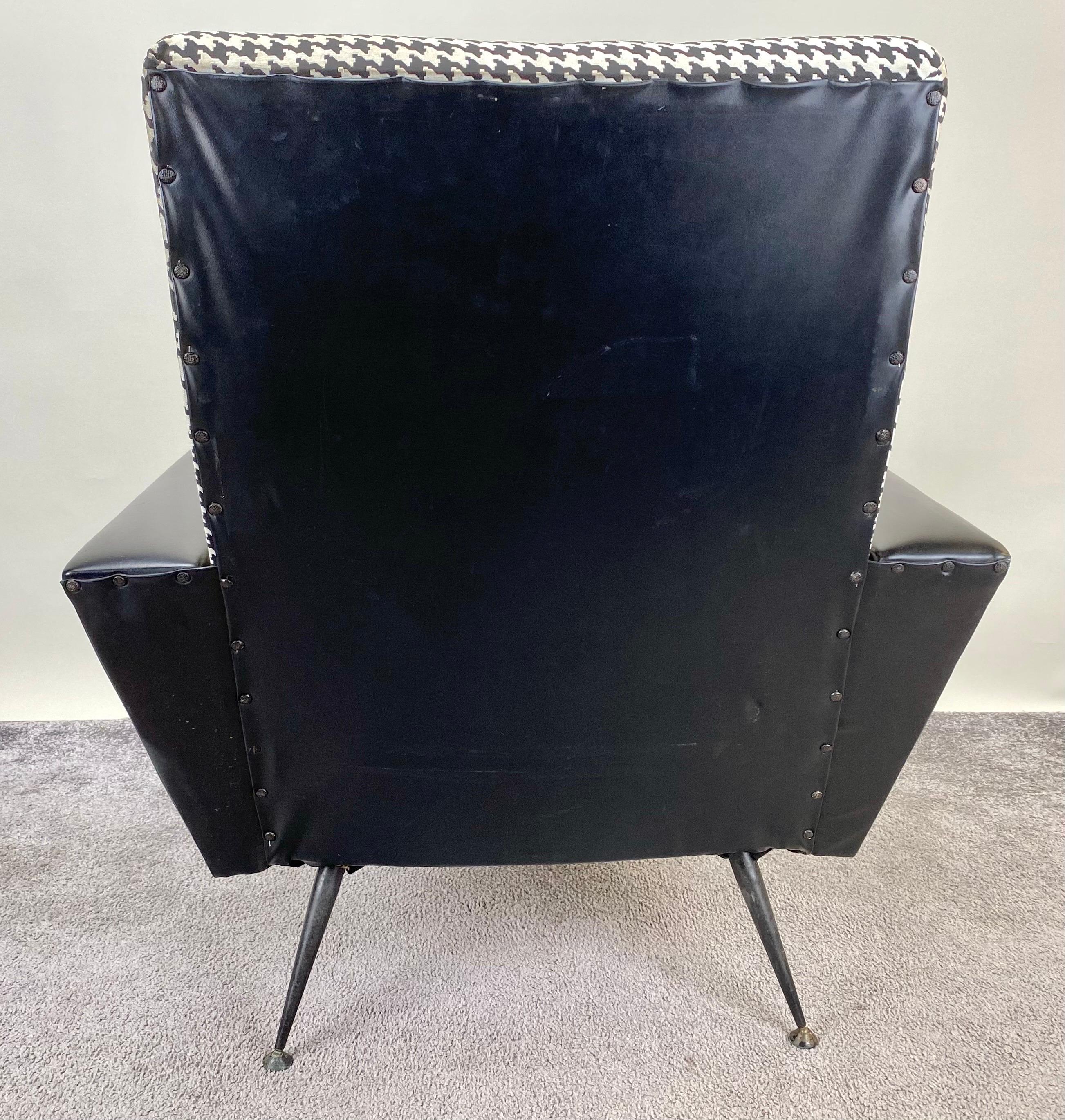Mid-Century Modern Armchair or Lounge Chair Black and White, 1960s For Sale 1