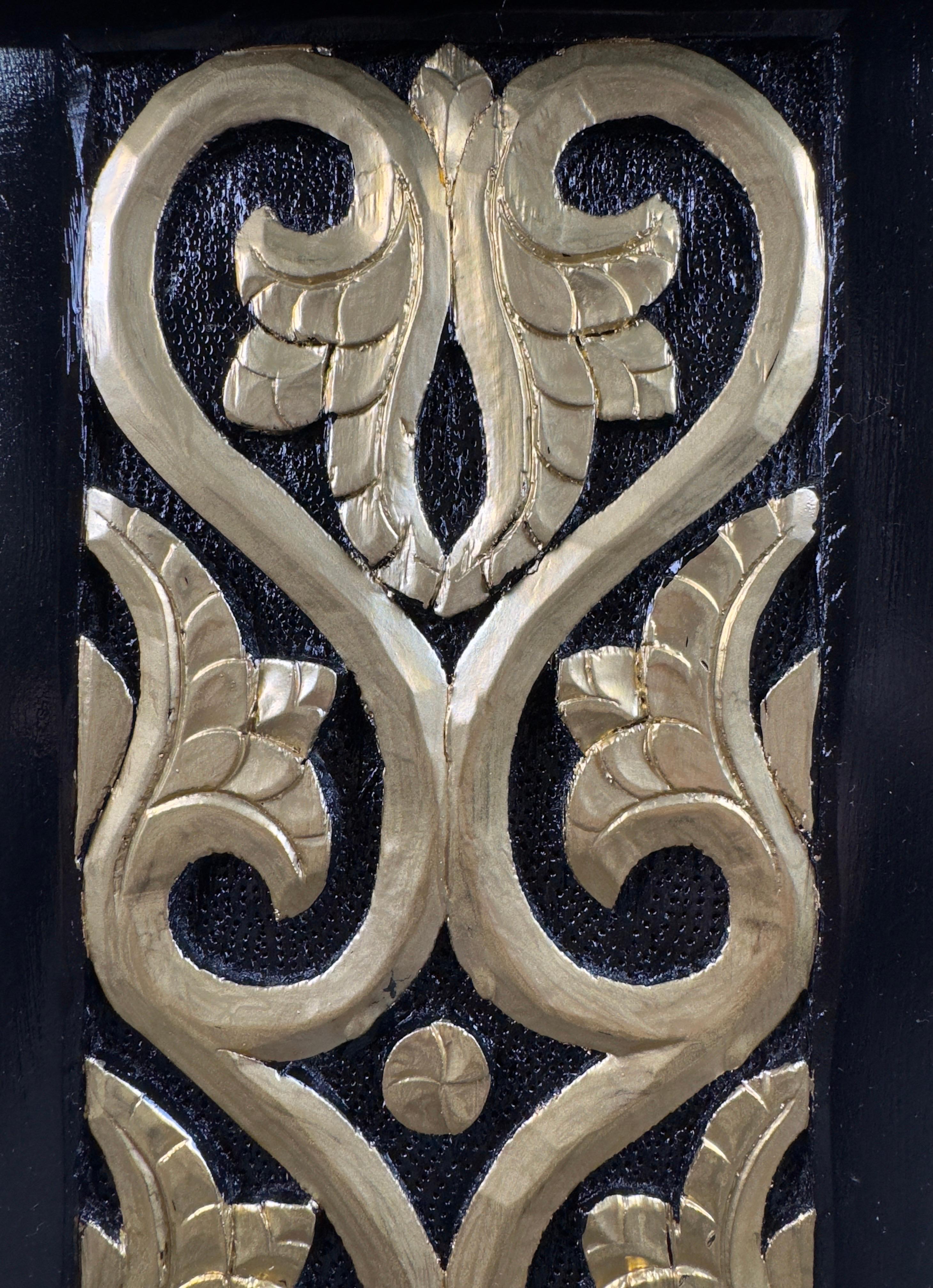 Mesa auxiliar o auxiliar de estilo marroquí Hollywood Regency Negra con diseño dorado, Pareja en venta 3