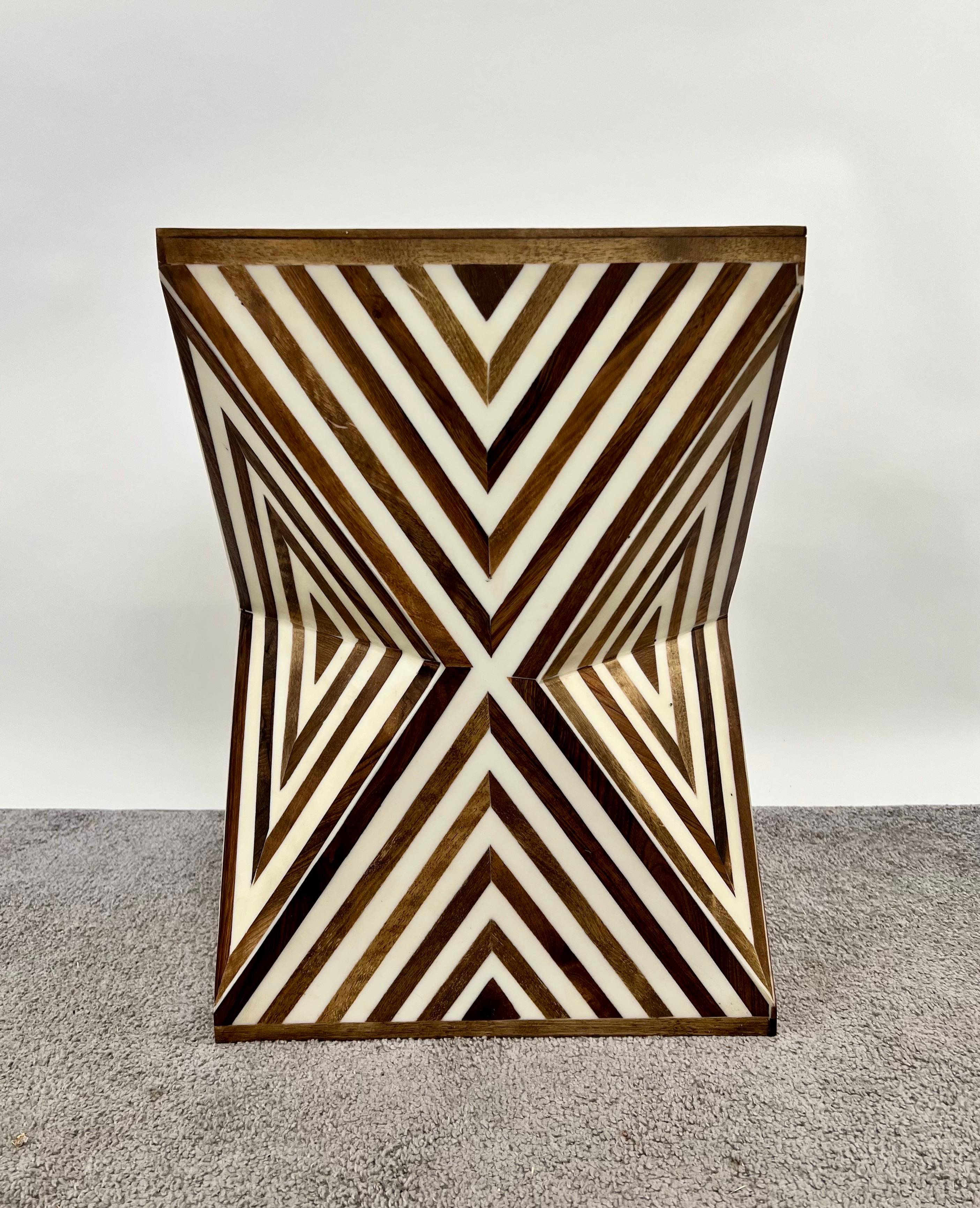 Late 20th Century Art Deco Style Sculptural White & walnut Resin Side or End Table, a Pair For Sale