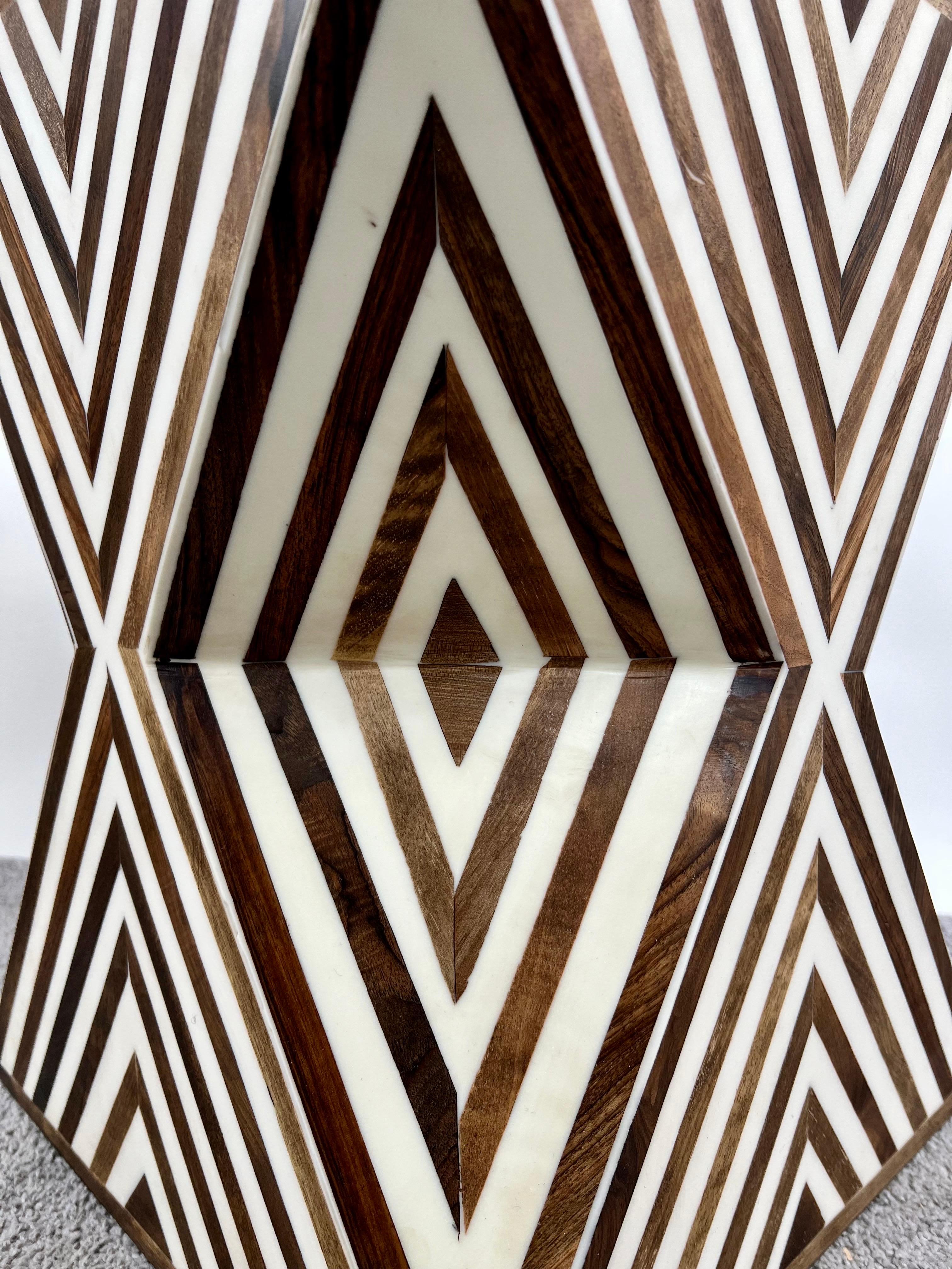 Art Deco Style Sculptural White & walnut Resin Side or End Table, a Pair For Sale 4