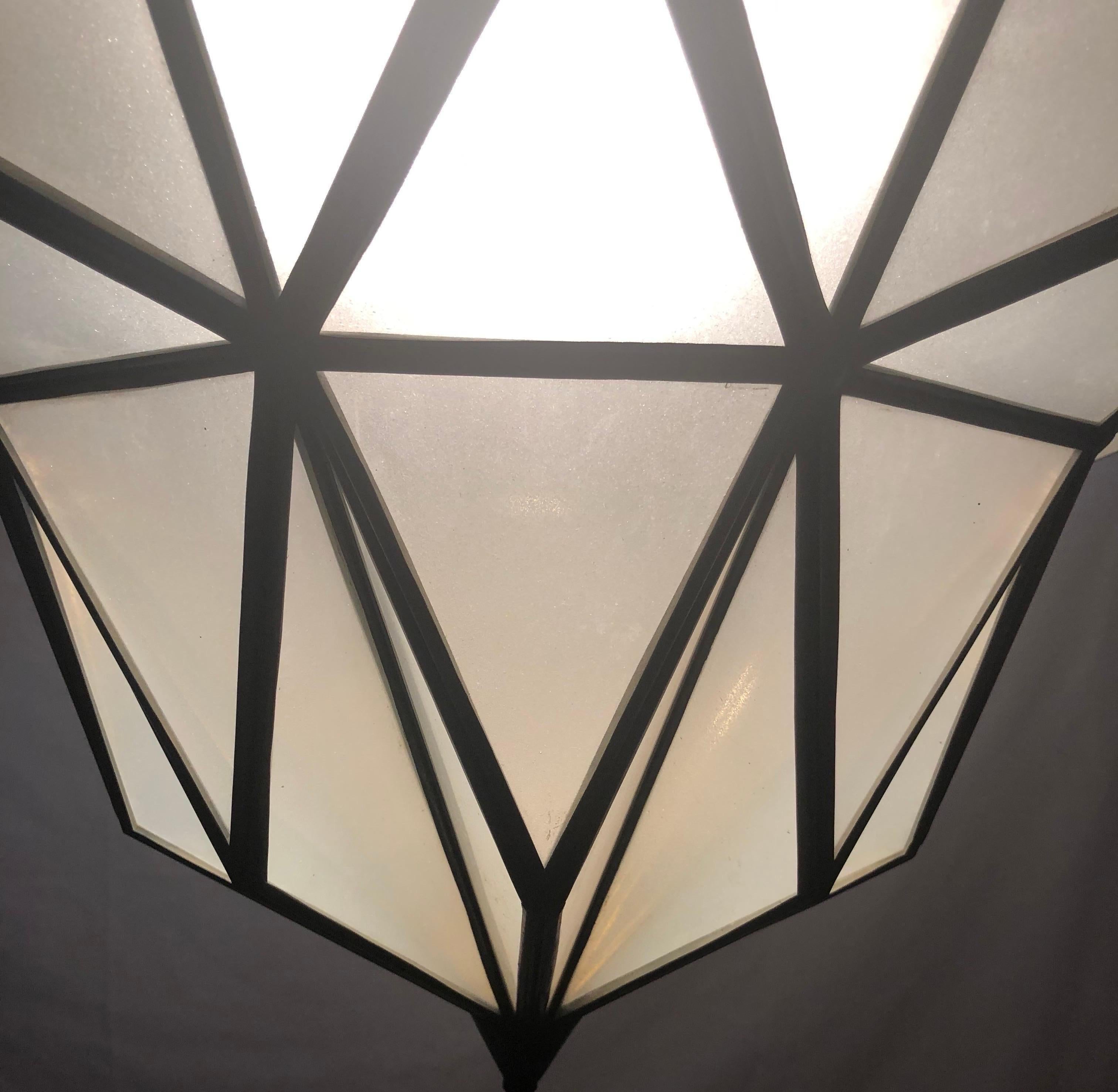 Grande lampadario Art Deco bianco latte, pendente o lanterna a forma di cupola, una coppia in vendita 10