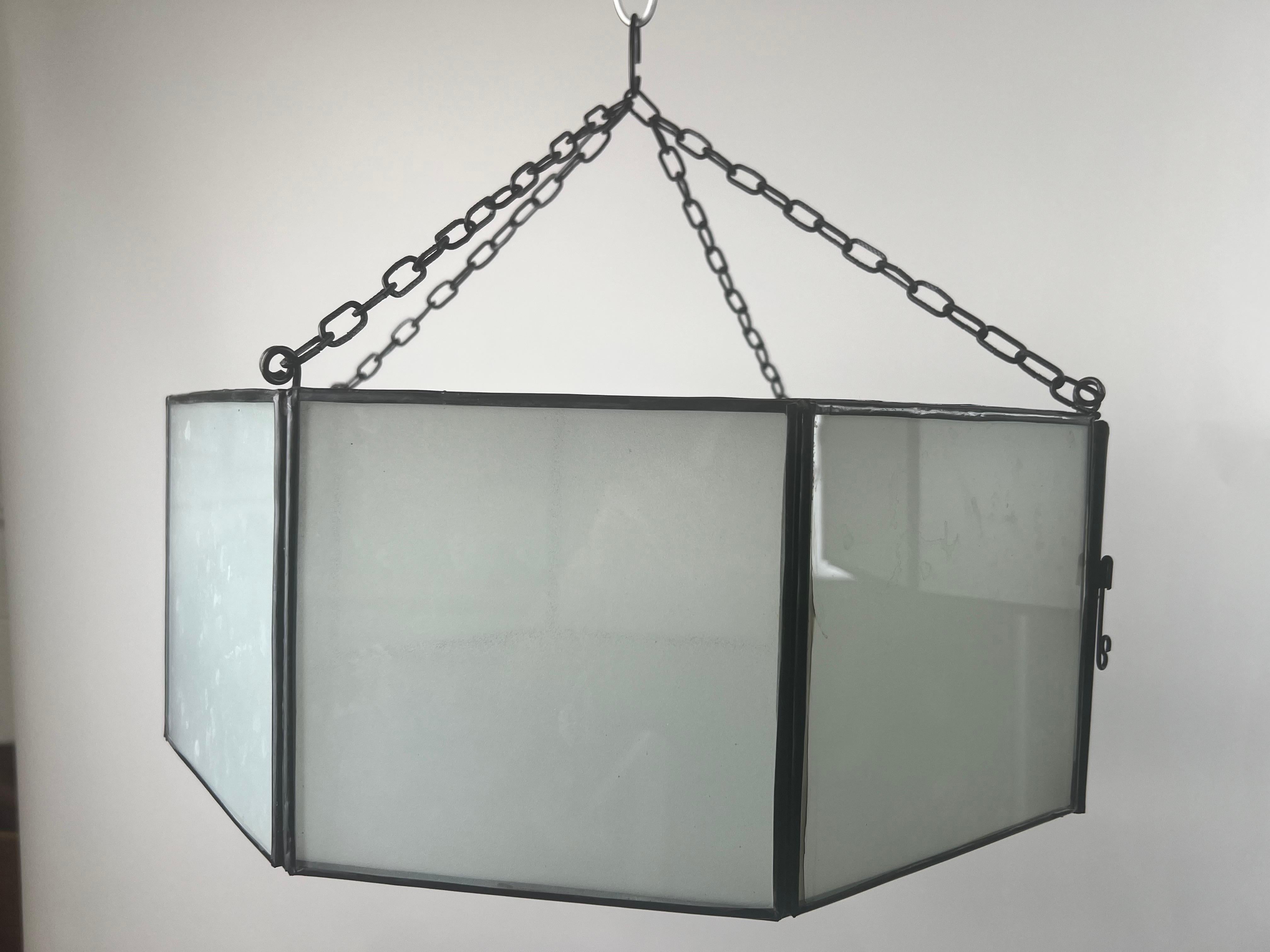 Achteckige Pendelleuchte oder Einbaubeleuchtung aus weißem Milchglas im Art-déco-Stil, Paar (Art déco) im Angebot