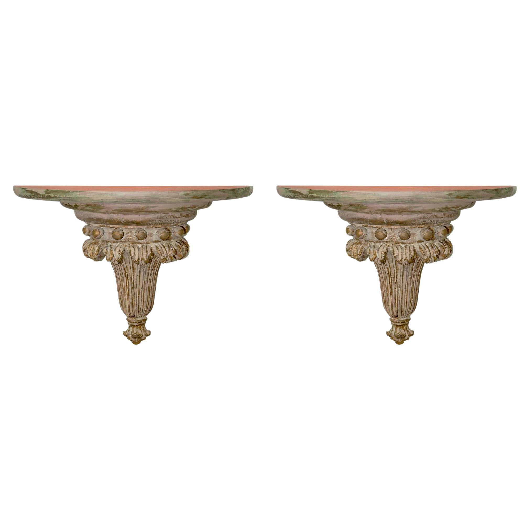 Italienisches Wandregal oder Halterung aus geschnitztem Holz in Muschelform im neoklassischen Stil, Paar