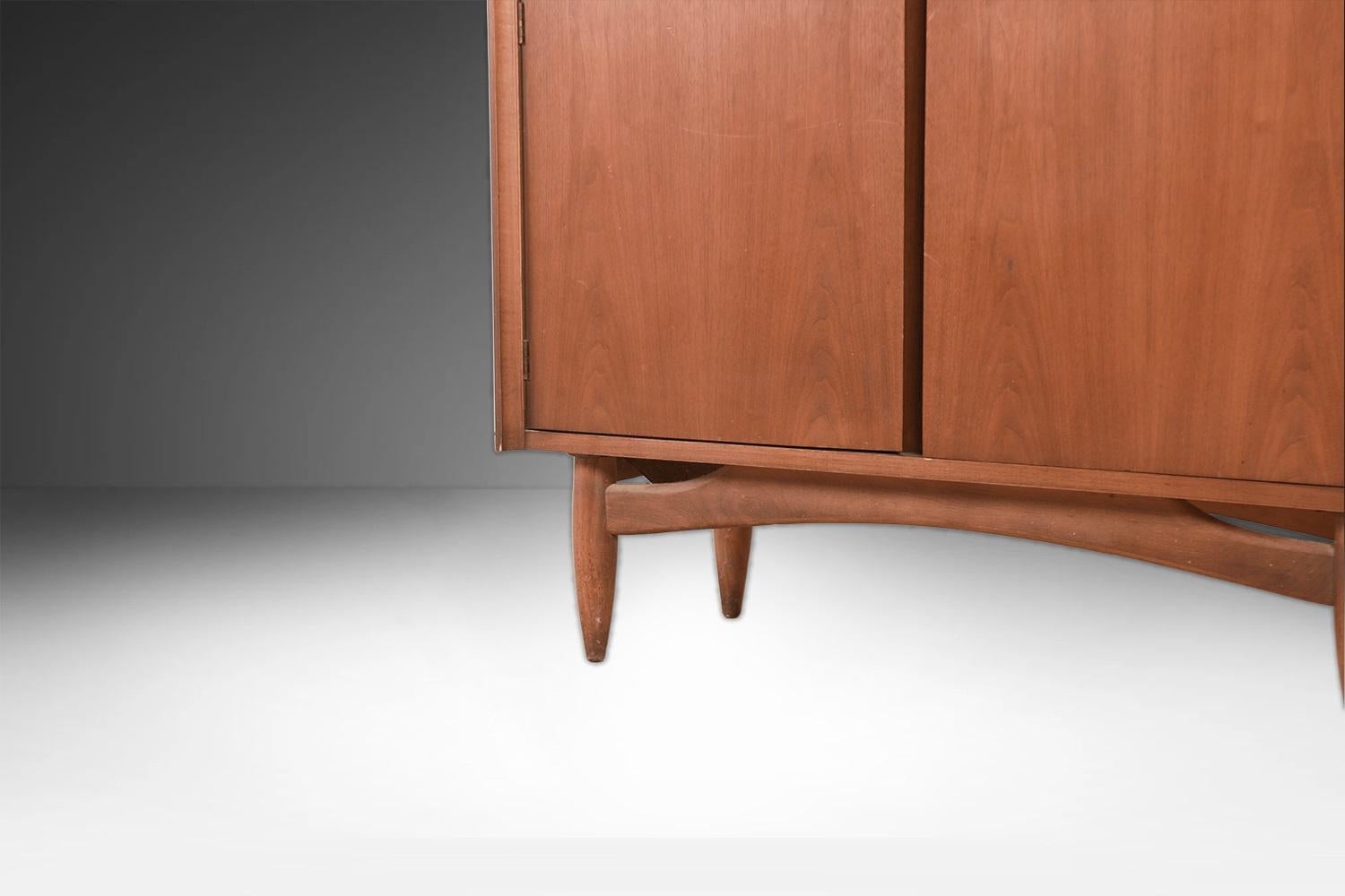 Mid-Century Walnut China Cabinet Buffet Hutch For Sale 1