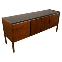 Aparador-archivador de estilo «Mid-Century Modern»