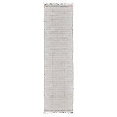 Barguzin Runner, Haute Bohemian, Ivory