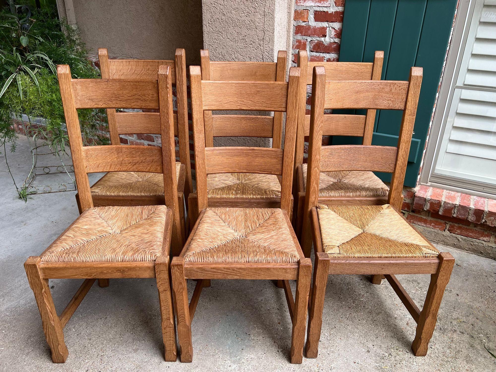 Provincial français Set 6 Chaises de Salle à Manger Vintage By avec dossier en échelle Siège en jonc Chêne Country Farmhouse en vente