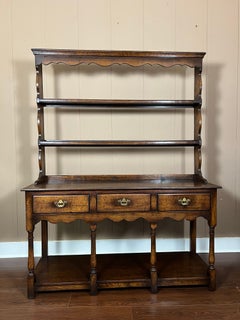 Antikes englisches Sideboard mit Geschirrregal, „Potboard“, im jakobinischen Stil, Tiger-Eiche, um 1900