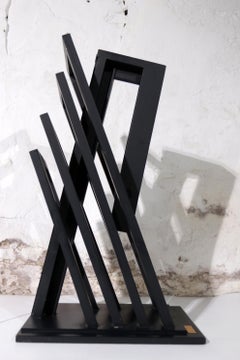 Postmodern Sculptural Architectural Table Lamp in Black Wood, Signed, 1980s