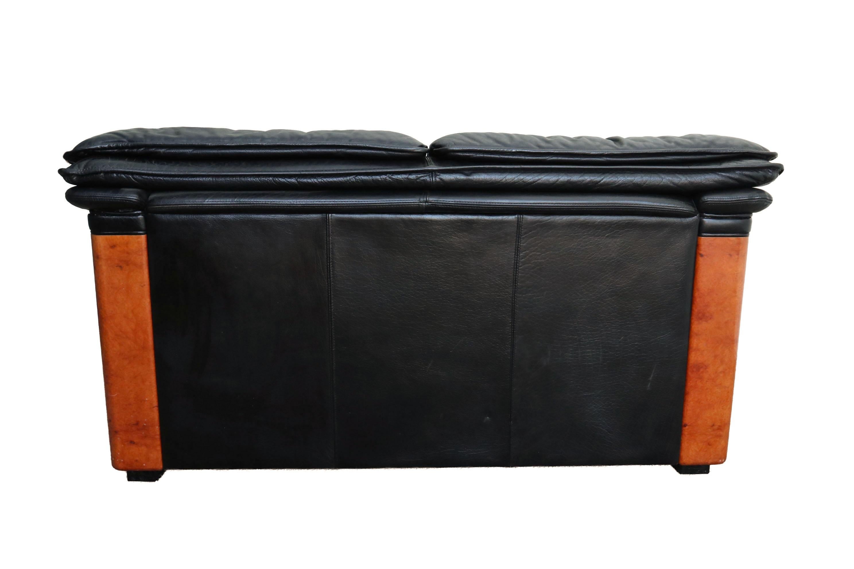 ルチル 1 Formitalia/Paolo GUCCI ソファ Paolo Gucci for Formitalia Black Leather and Burl Two-Seat Sofa