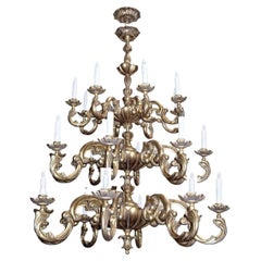 Verochio-Kronleuchter mit 24 Armen aus geschnitztem italienischem vergoldetem Holz im Stil des 18. Jahrhunderts von Randy Esada