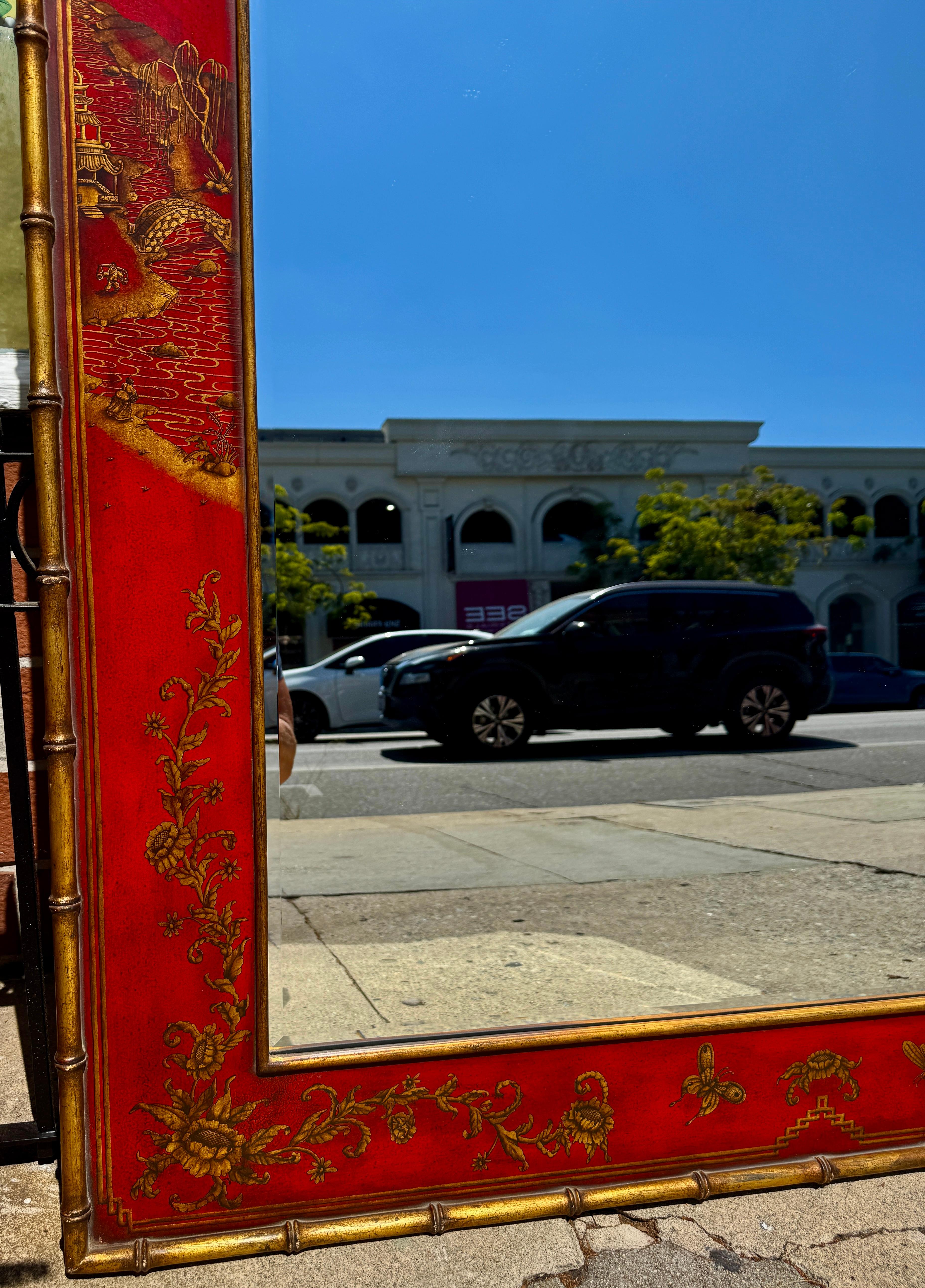 Georgian Style Red & Gold Chinoiserie Decorated Beveled Mirror In Good Condition For Sale In LOS ANGELES, CA