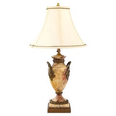 Une urne française ancienne en marbre et bronze doré, désormais transformée en lampe design