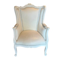 Antiker Bergère-Sessel im Louis-XV-Stil aus weißem Leder – 1 von 2