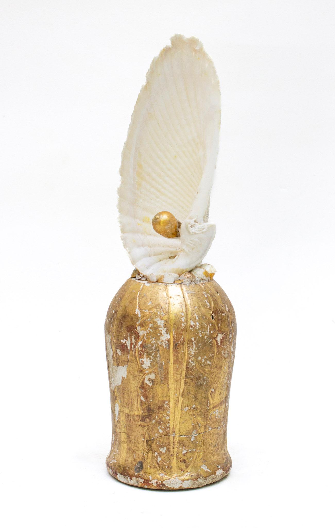 18th Century and Earlier Pair of 18th Century Italian Gilded Bases with Angel Wing Shells and Pearls For Sale