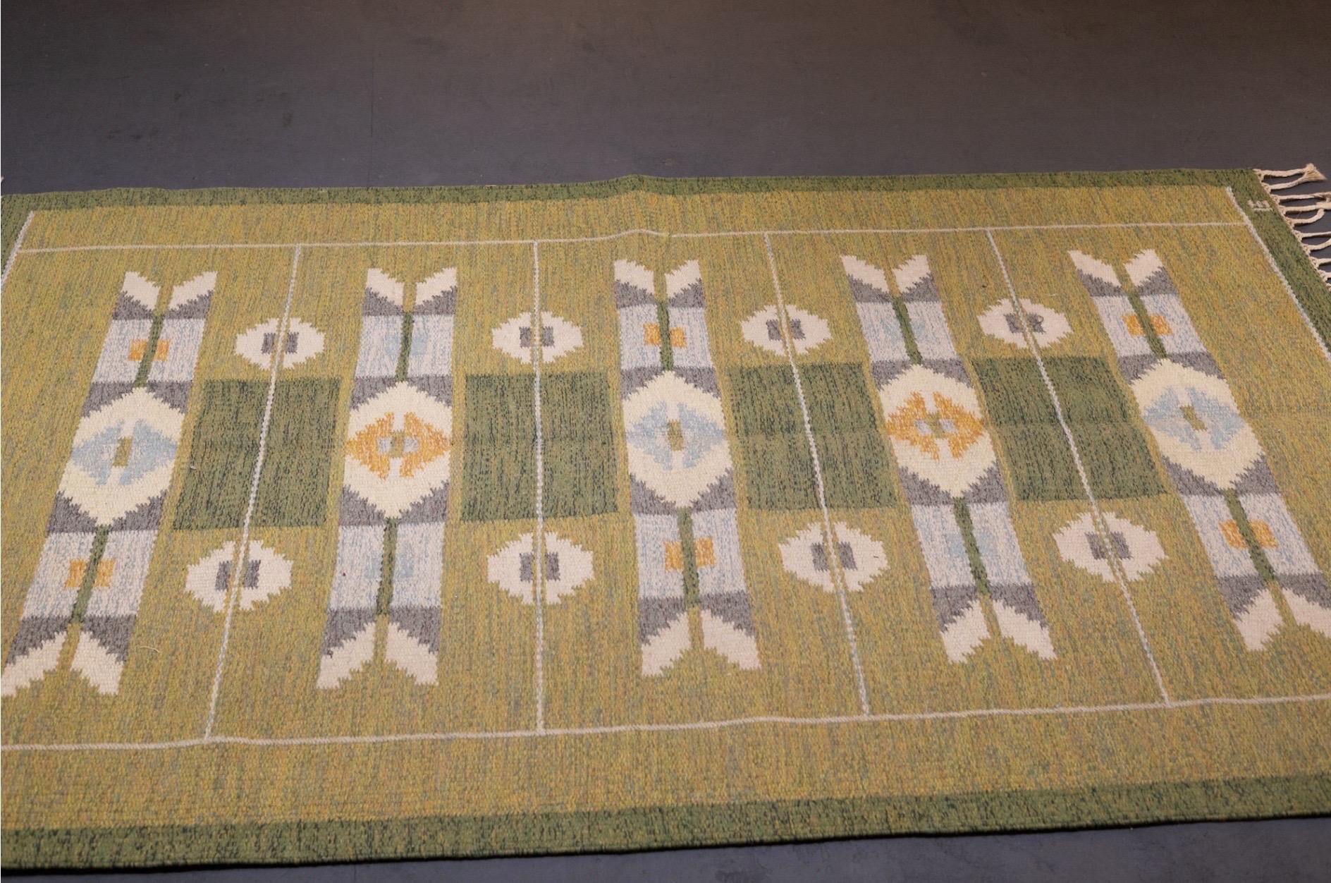 Wool Ingegerd Silow Vintage Mid-Century Swedish Rollaken Kilim Green Rug For Sale