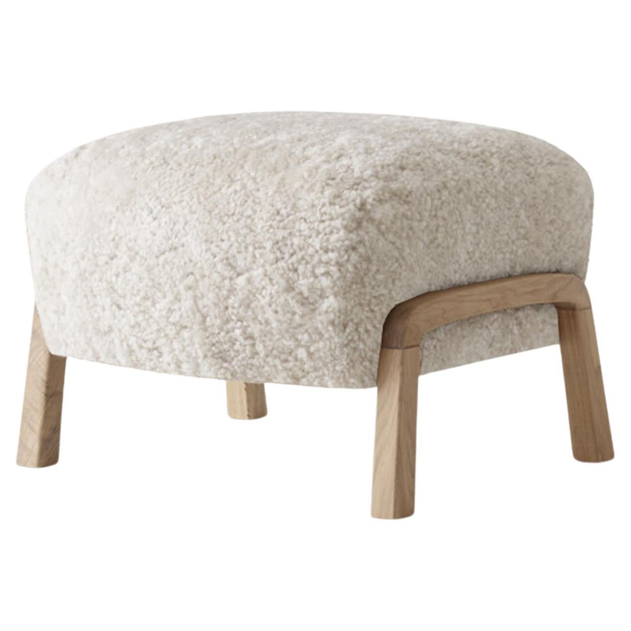 Pouf ATD3 in Sheepskin Moonlight & Oak for &Tradition